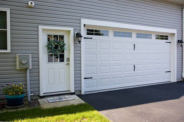 24/7 Emergency Garage Door Roller Replacement experts in Moore County County, TX